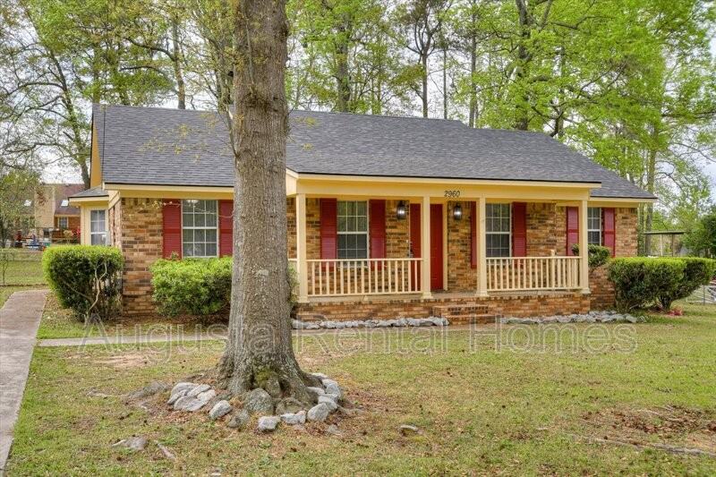 2960 Glenn Hills Dr - Photo 3 of 30