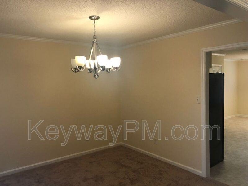 543 Jackson St - Photo 6 of 13