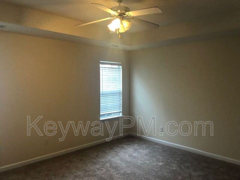 543 Jackson St - Photo 7 of 13