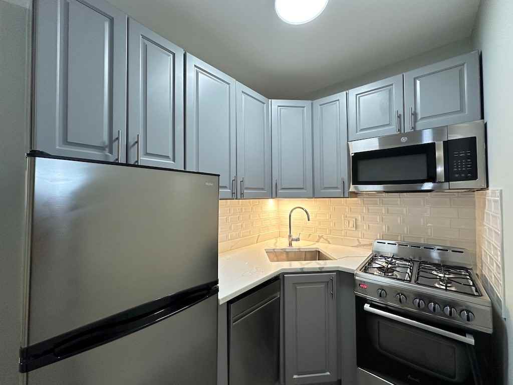 505 W Belmont Ave #3F - Photo 2 of 21