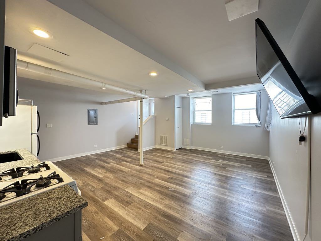 ADDISON + CICERO #G - Photo 6 of 20