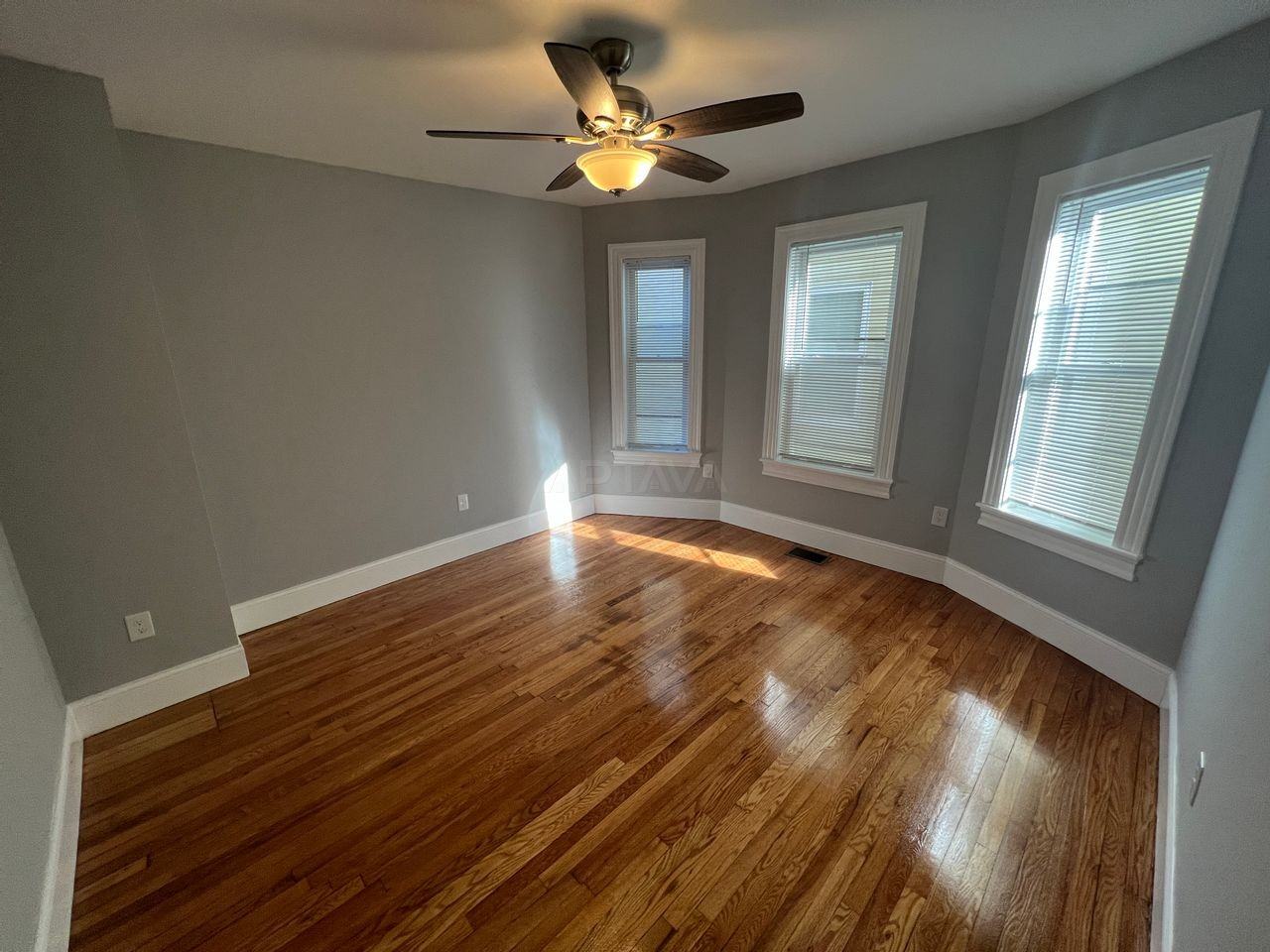 366 Highland Ave #1 - Photo 5 of 36