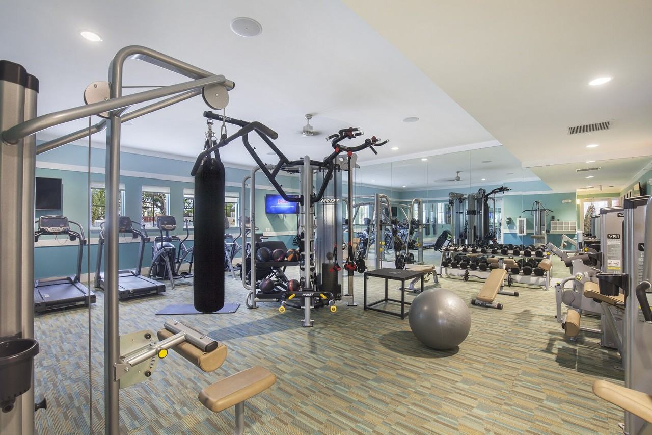 Metropolitan - Photo 4 of 19