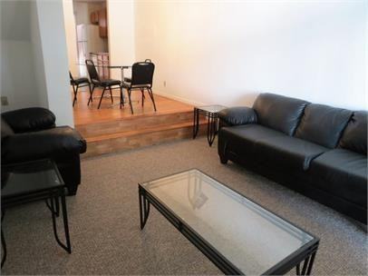 711 W Elm St - Photo 3 of 50