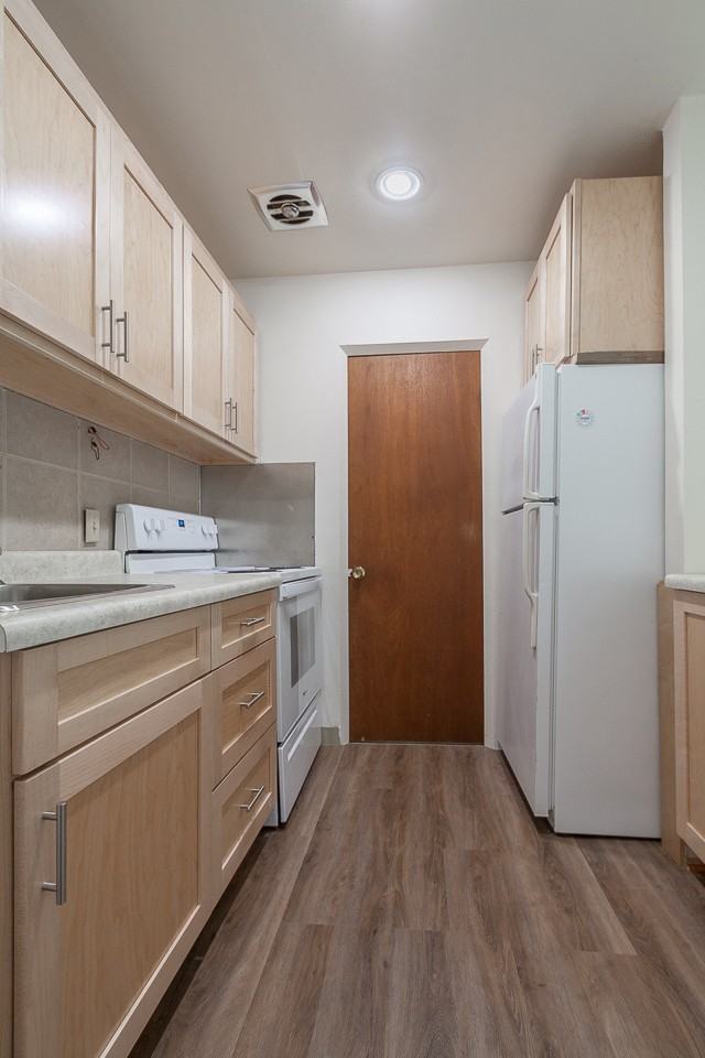 1705 Camus Lane - Photo 7 of 50