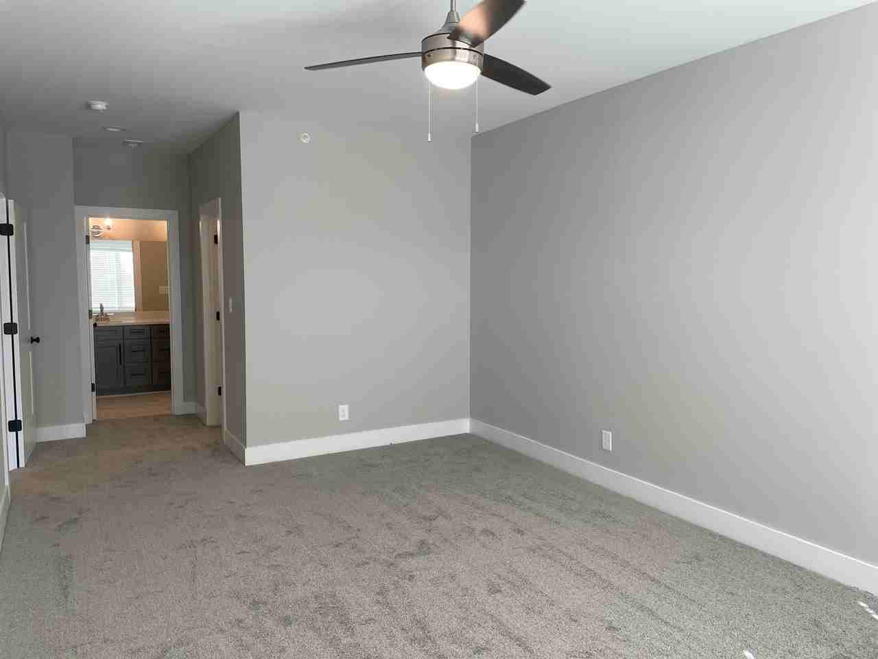 1120 Rosedale Blvd - Photo 4 of 44