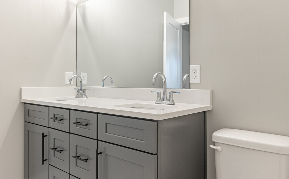 1114 Rosedale Blvd - Photo 4 of 11