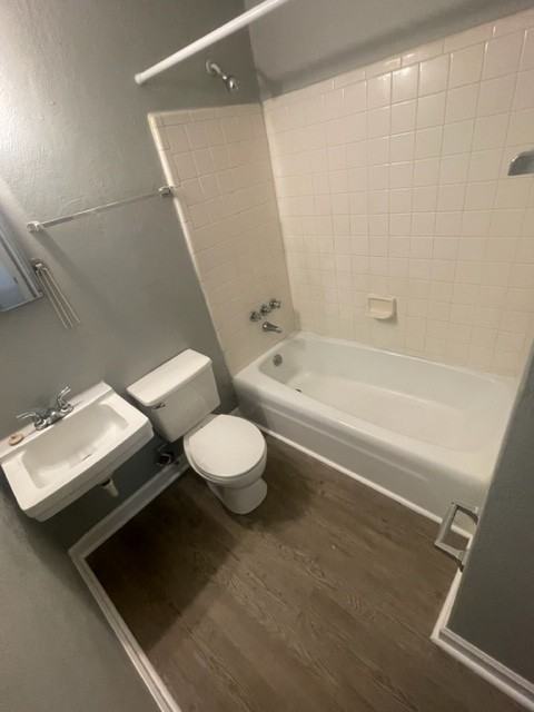 CONLEY APARTMENTS - Photo 3 of 14