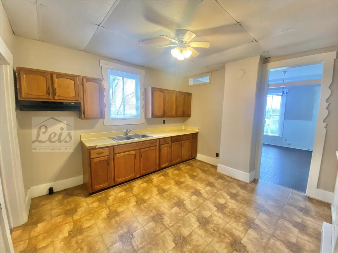 250 East Main Street - Photo 2 of 10