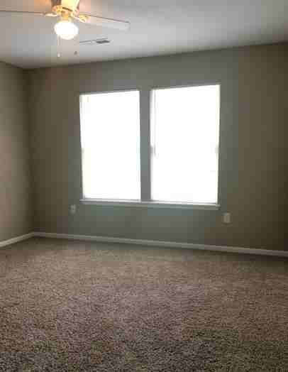 610 B West Market Street - Photo 5 of 12