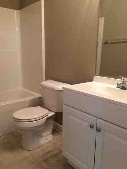 610 B West Market Street - Photo 6 of 12