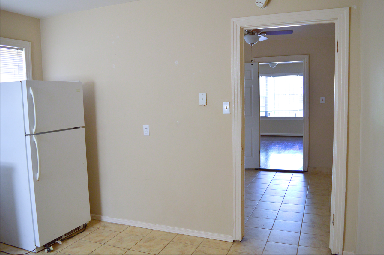 4720 Polk St. - Photo 6 of 22