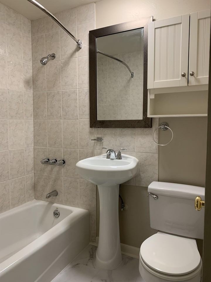 Cedar Square - Photo 4 of 13