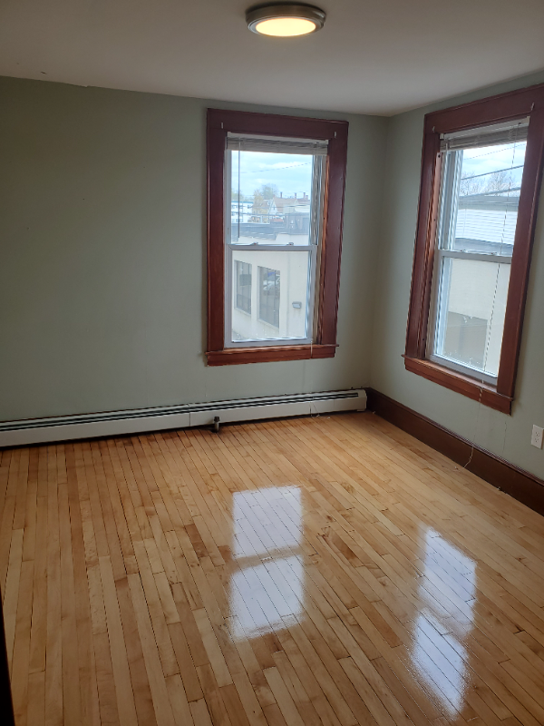 Amherst Street - Photo 5 of 27