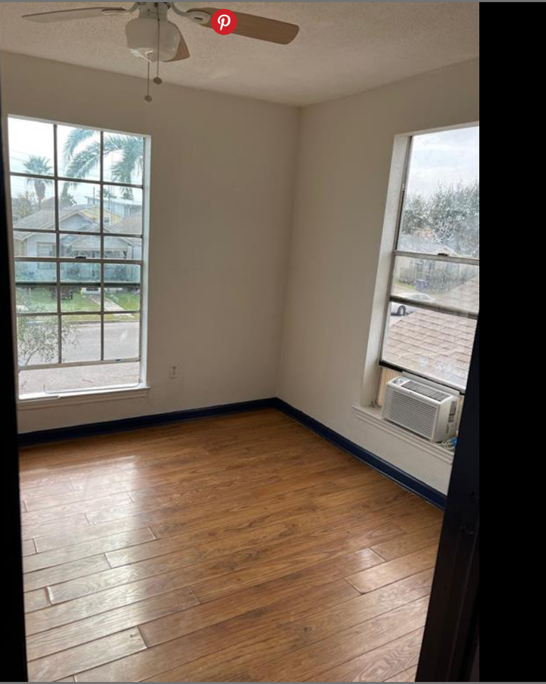 Avenue M - Photo 7 of 19