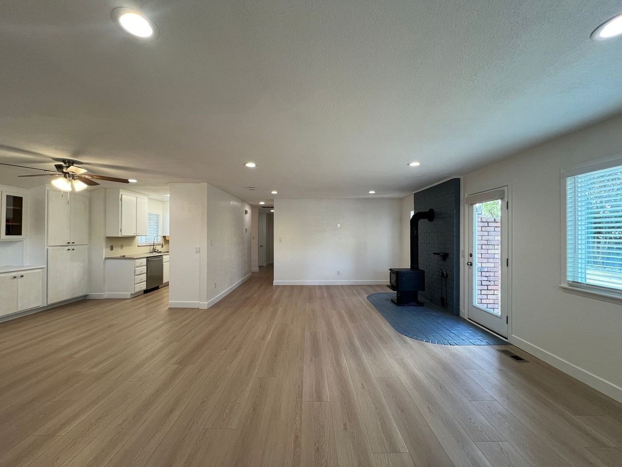 208 Fargo Way - Photo 3 of 14