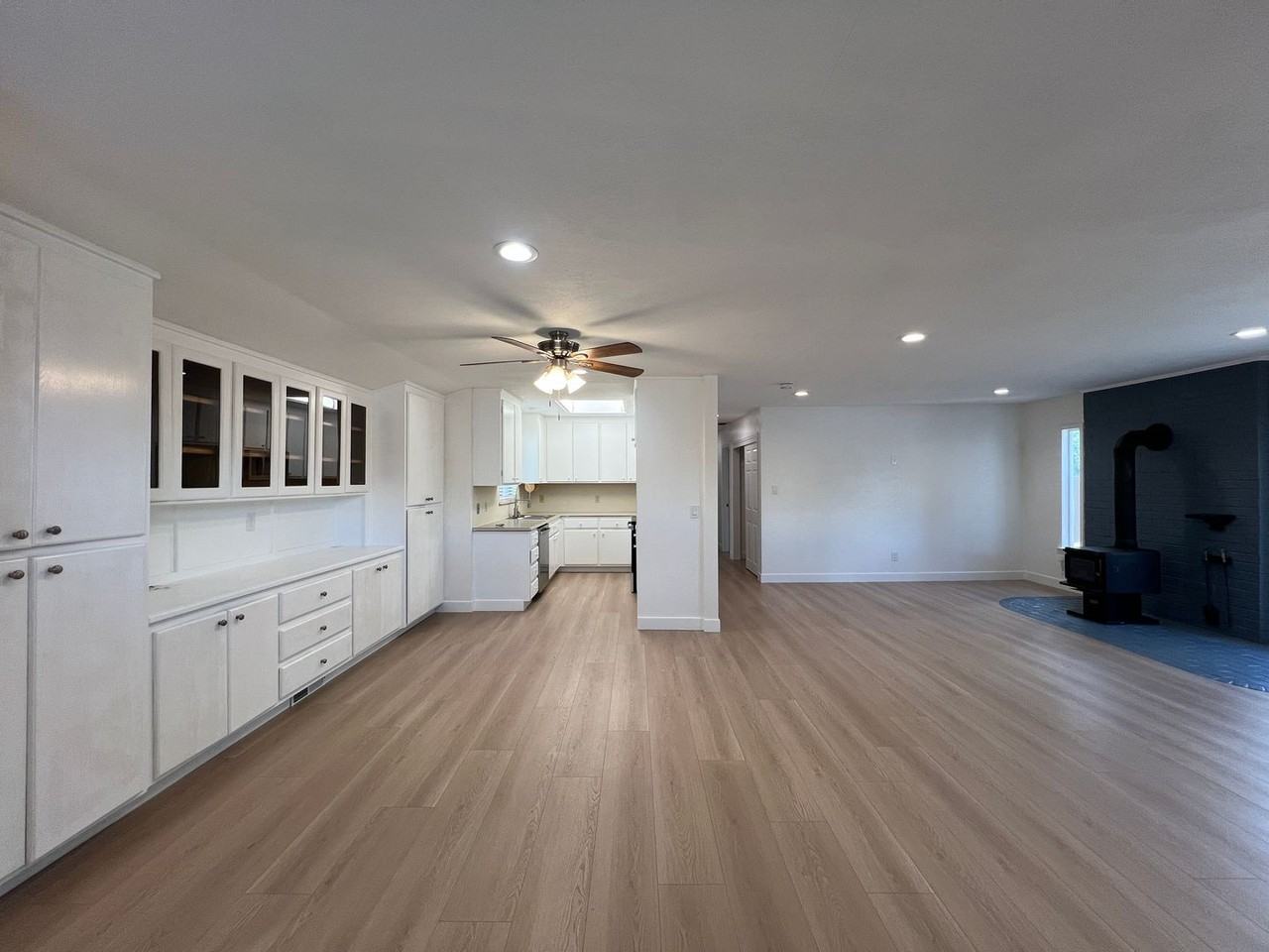 208 Fargo Way - Photo 4 of 14