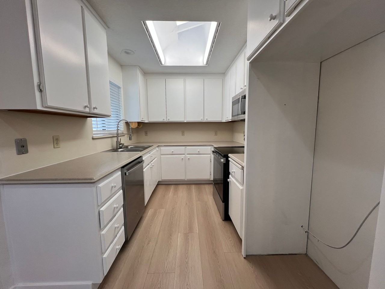 208 Fargo Way - Photo 6 of 14