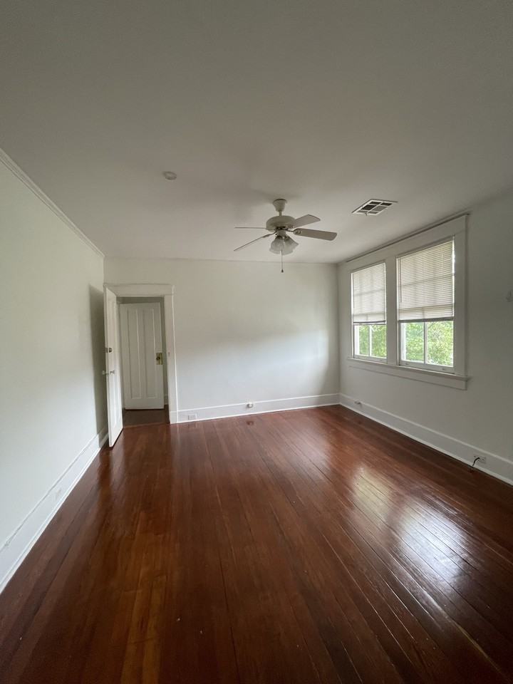 2623 Jefferson - Photo 6 of 15