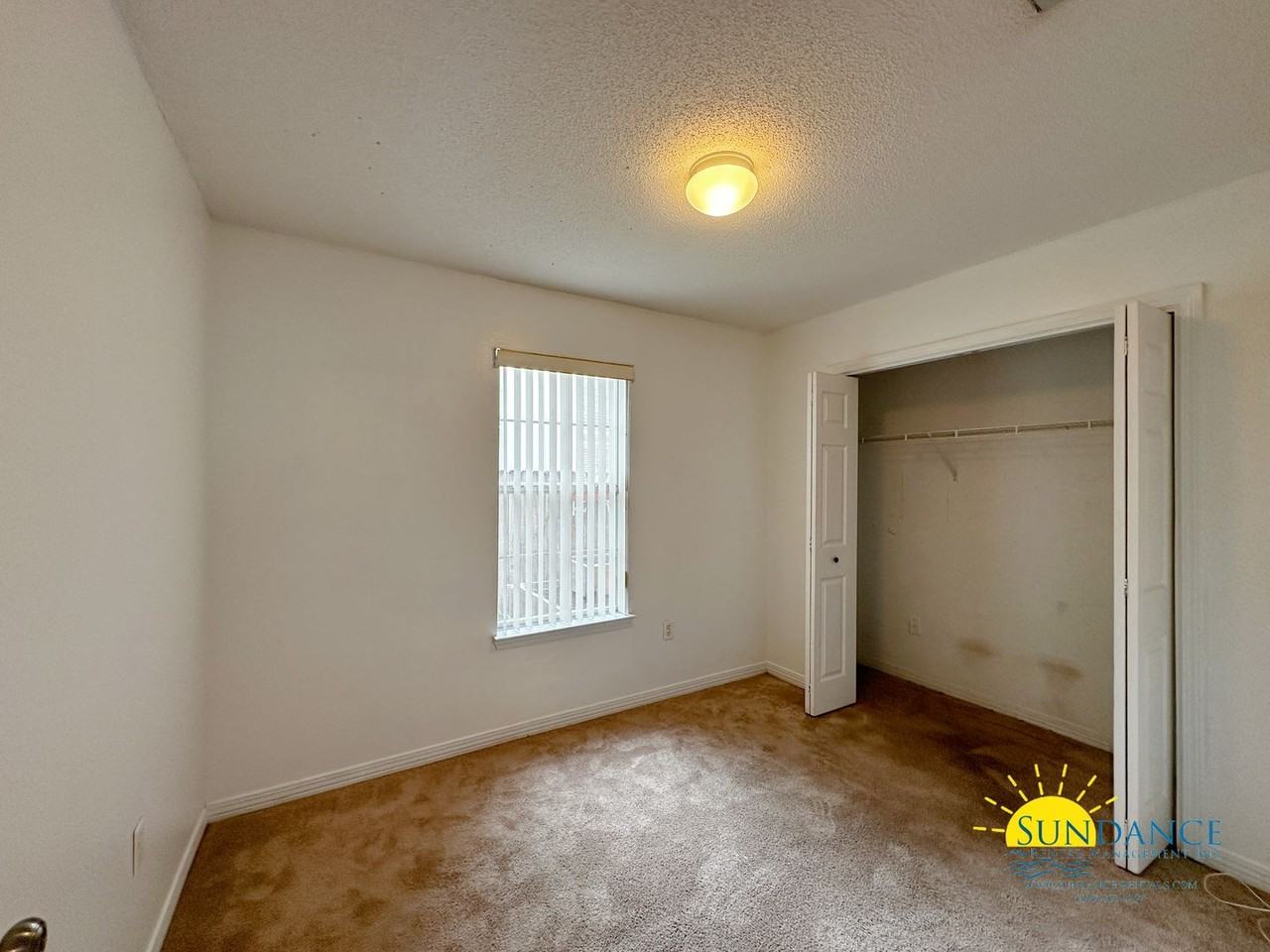 1870 Whispering Oaks Ln - Photo 7 of 16