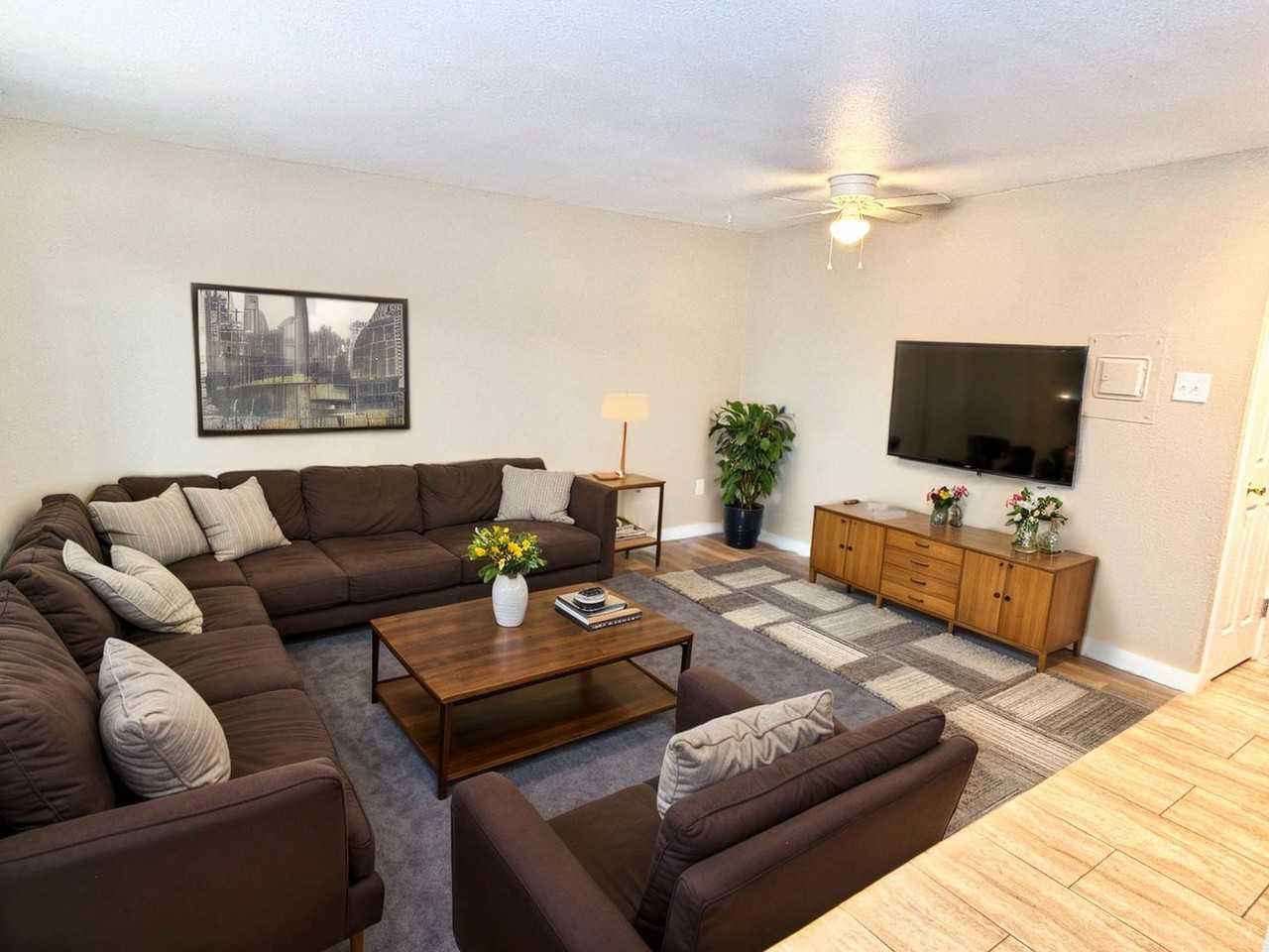 Steel City Flats - Photo 2 of 32