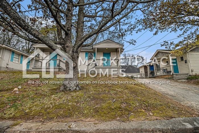 509 Woodward Ave Se - Photo 3 of 20