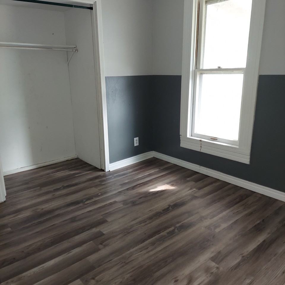 822 Franklin Ave #NA - Photo 2 of 10