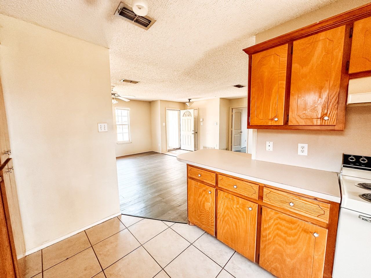 6111 7th St #NA - Photo 6 of 17