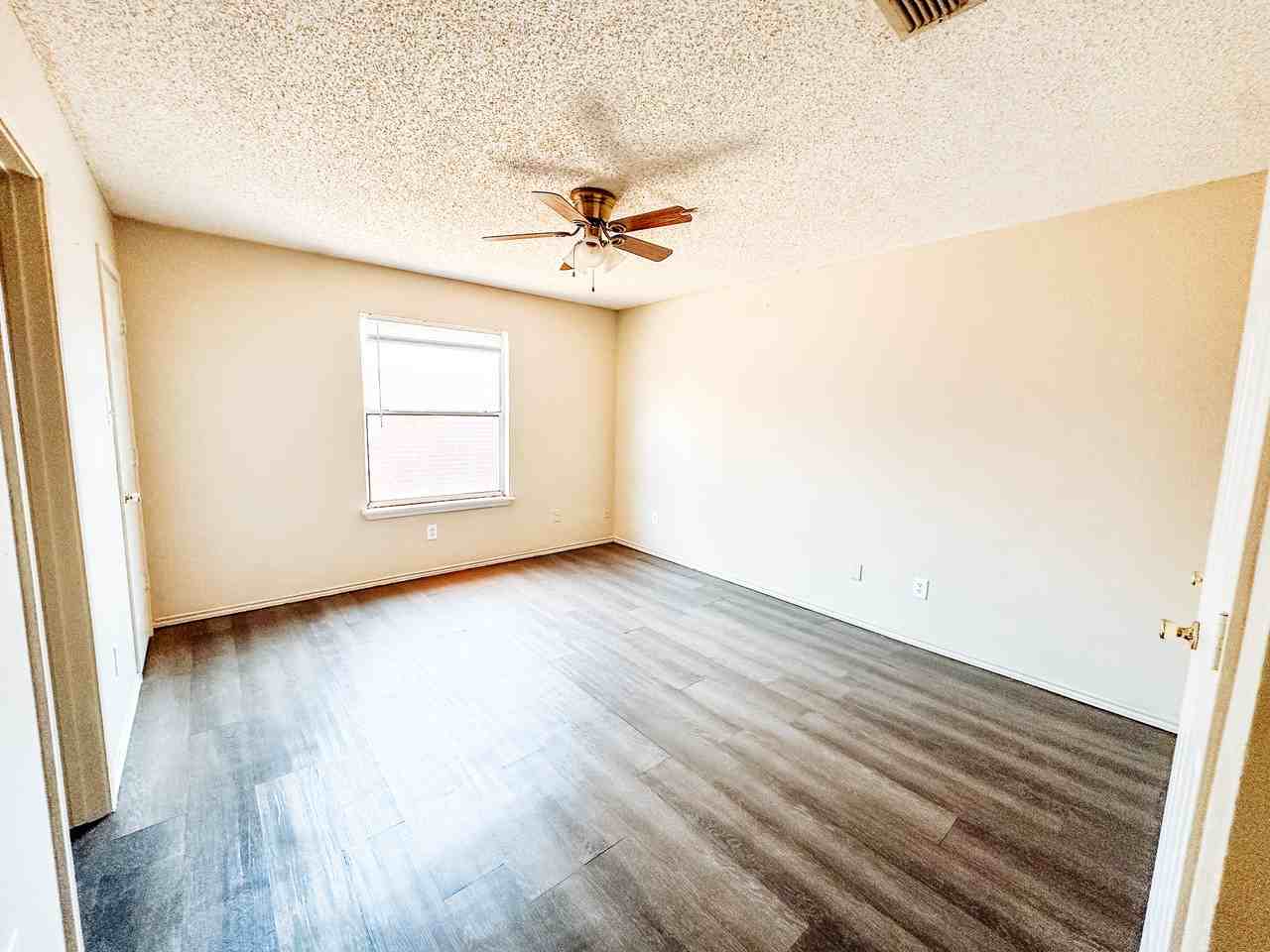 6111 7th St #NA - Photo 7 of 17