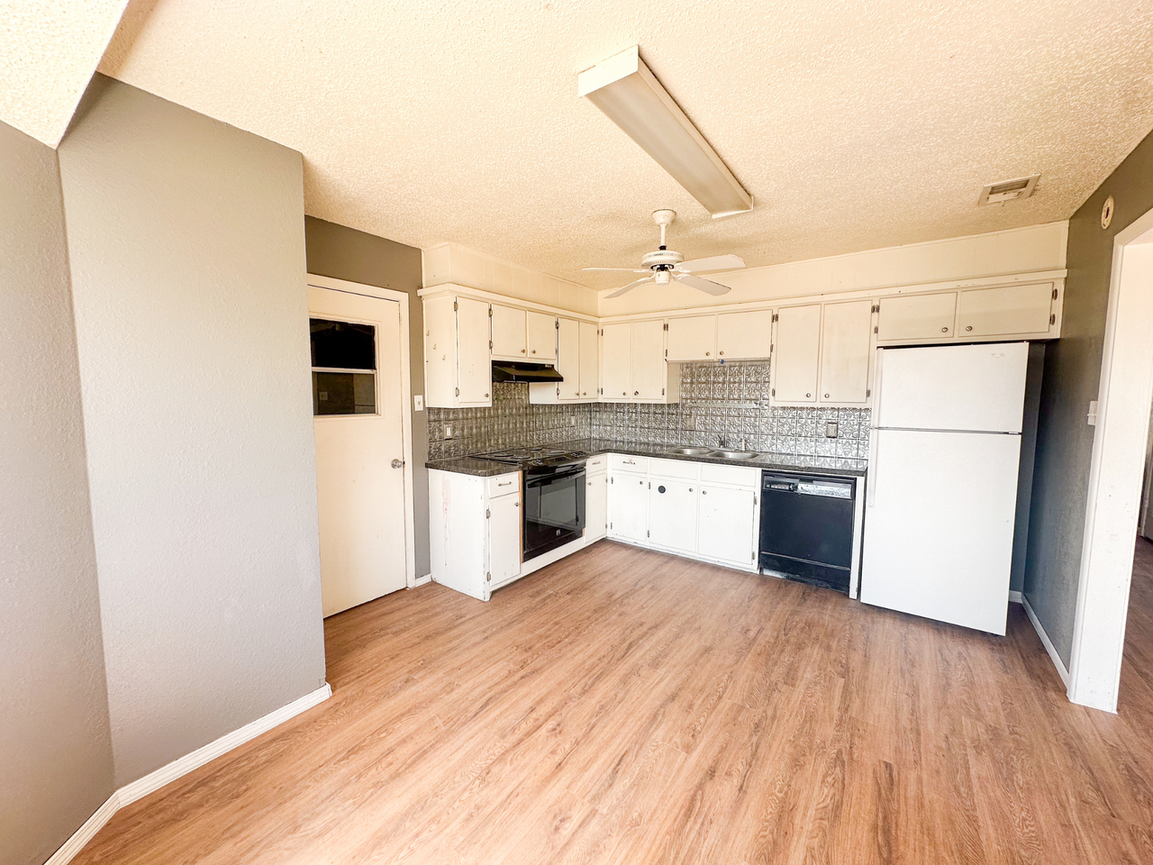 5303 23rd St #NA - Photo 3 of 13