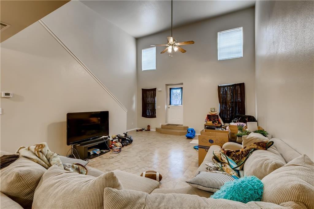 108 E Davilla St #108B - Photo 3 of 32