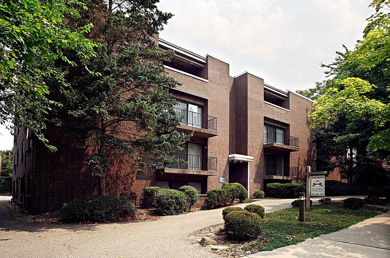 509 S Highland Ave #33