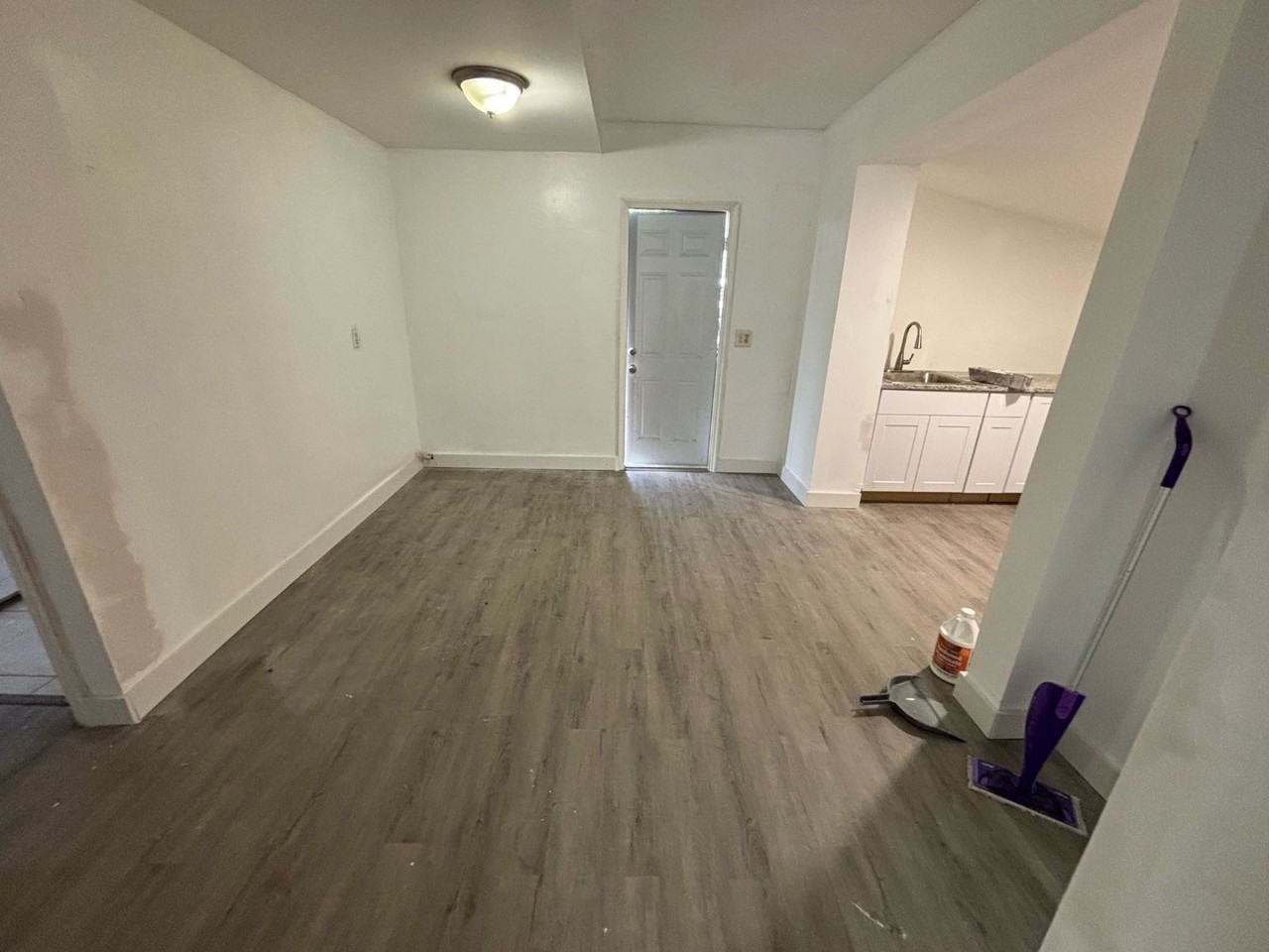 701 N J UNITS B & C - Photo 4 of 11