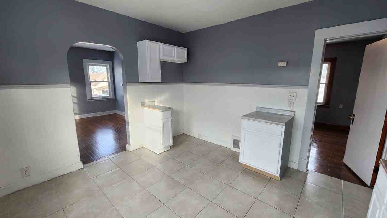 20664 Miller Ave Euclid - Photo 7 of 50