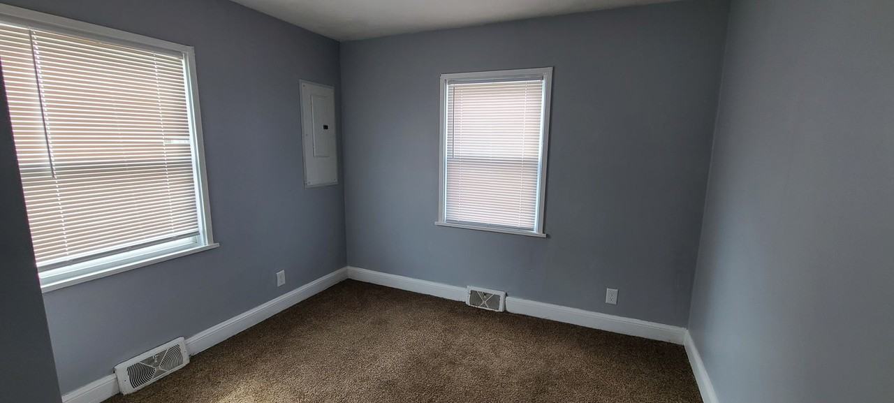 312 Loudon St - Photo 2 of 9