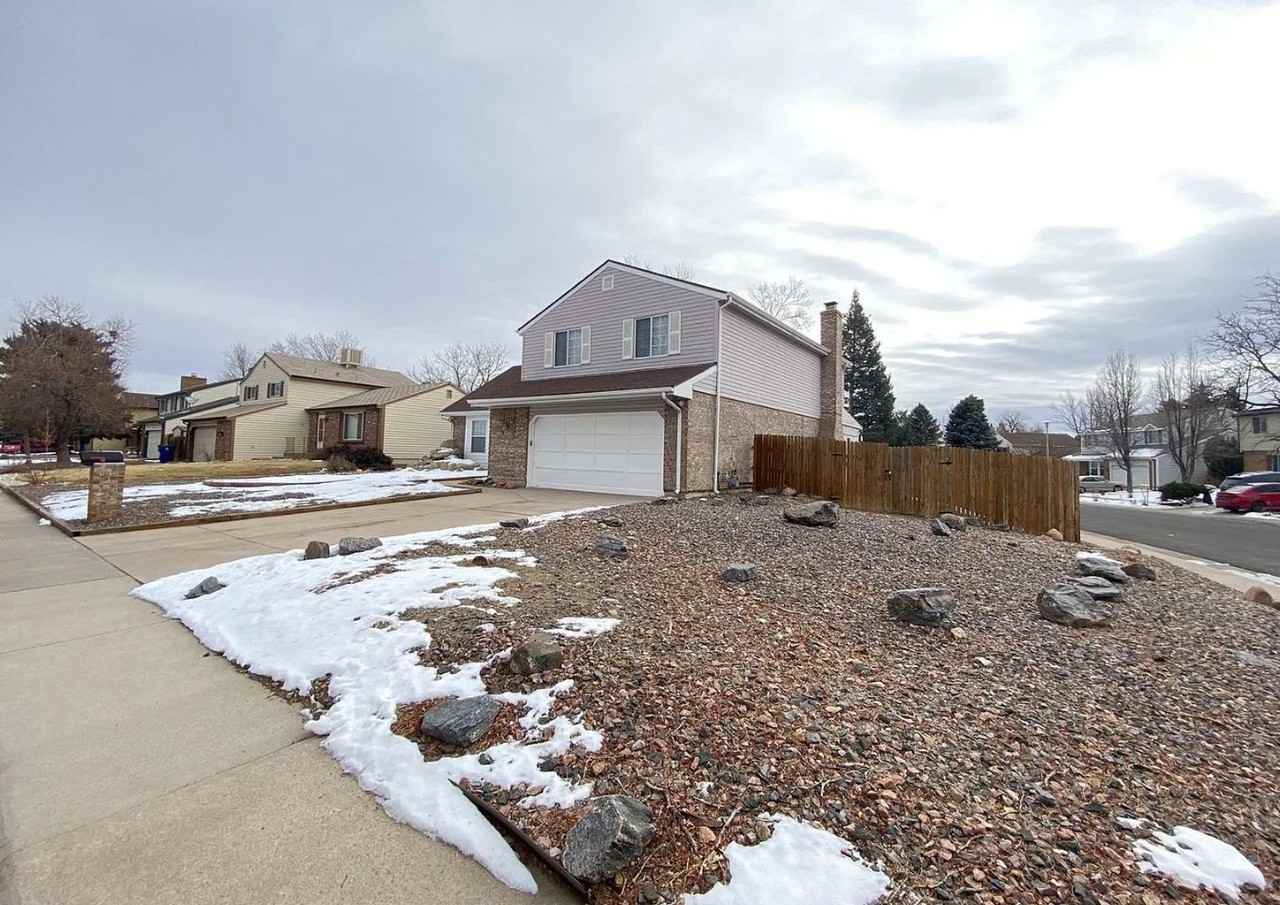 2272 S Dearborn St - Photo 2 of 27