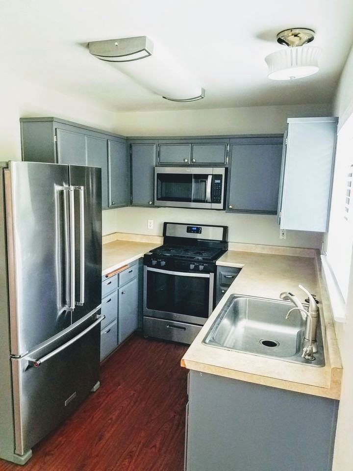 1860 25th St - Photo 2 of 9