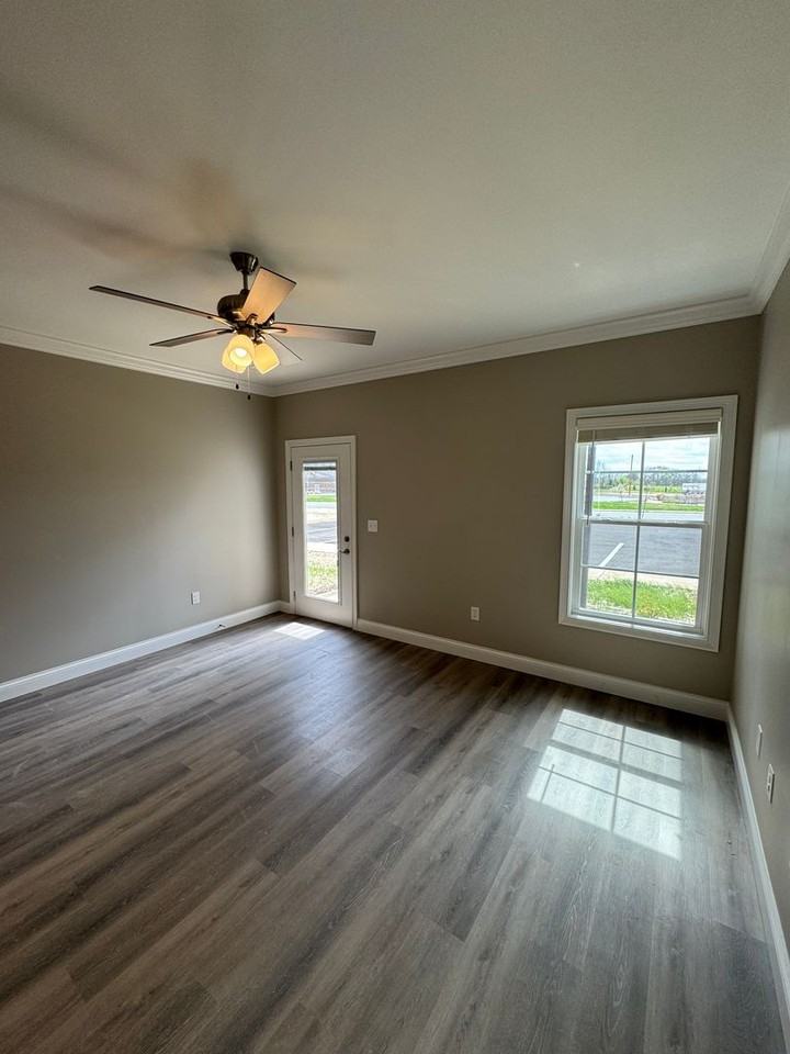 5204 Bakers Spring St - Photo 3 of 27