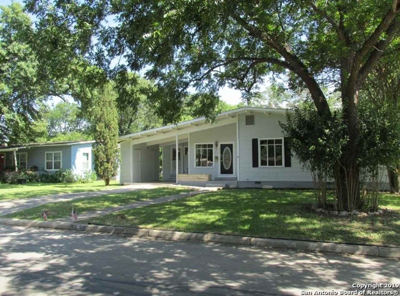 213 Arvin Dr - Photo 2 of 23