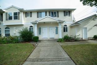 370 N Douglas St - Photo 1 of 1