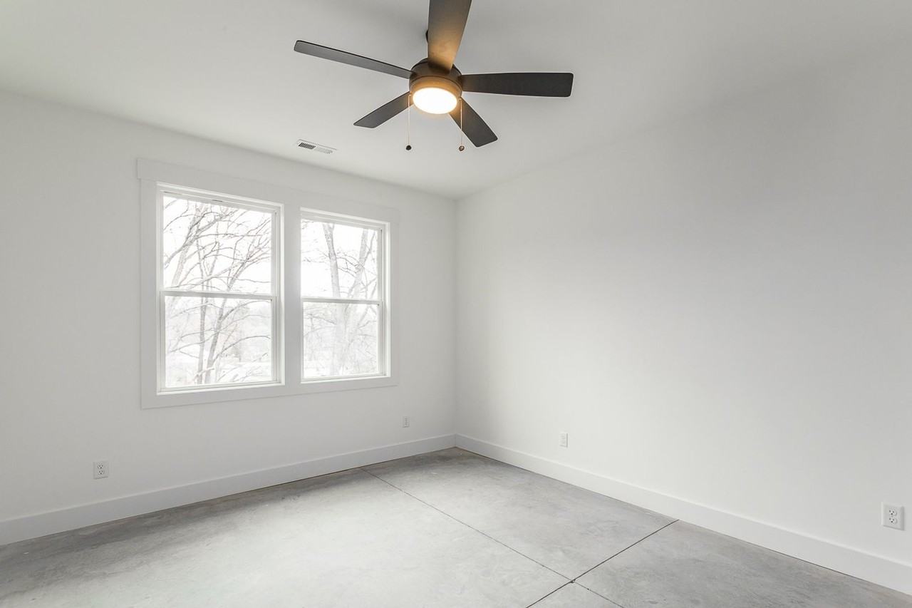217 Vreeland St - Photo 6 of 33