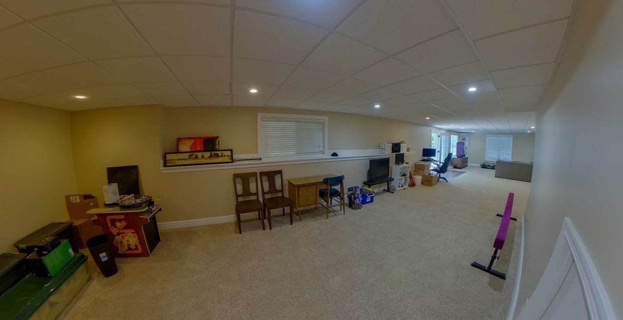 1048 Highland Ridge Dr - Photo 2 of 21