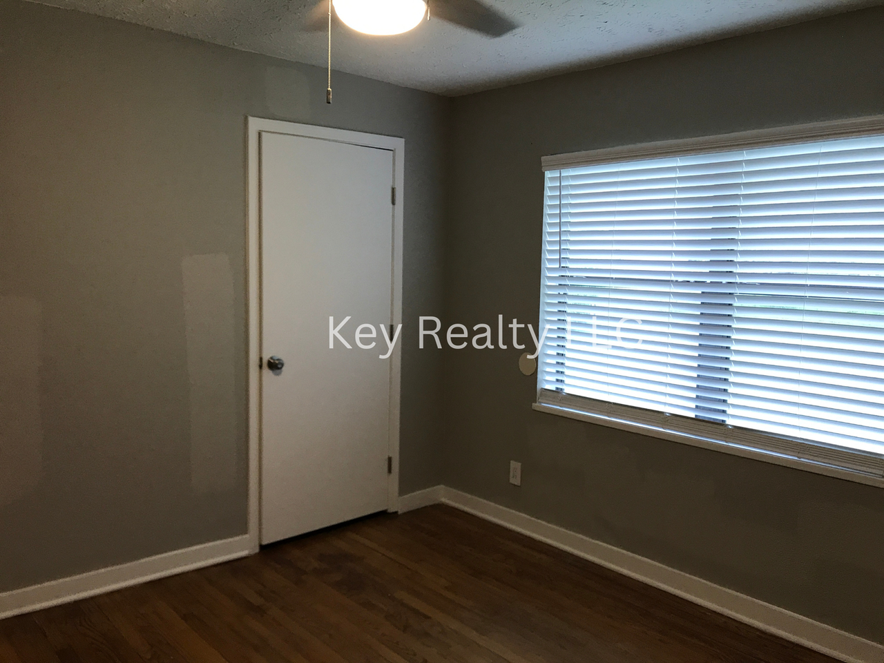 2016 Clover Ln - Photo 7 of 10