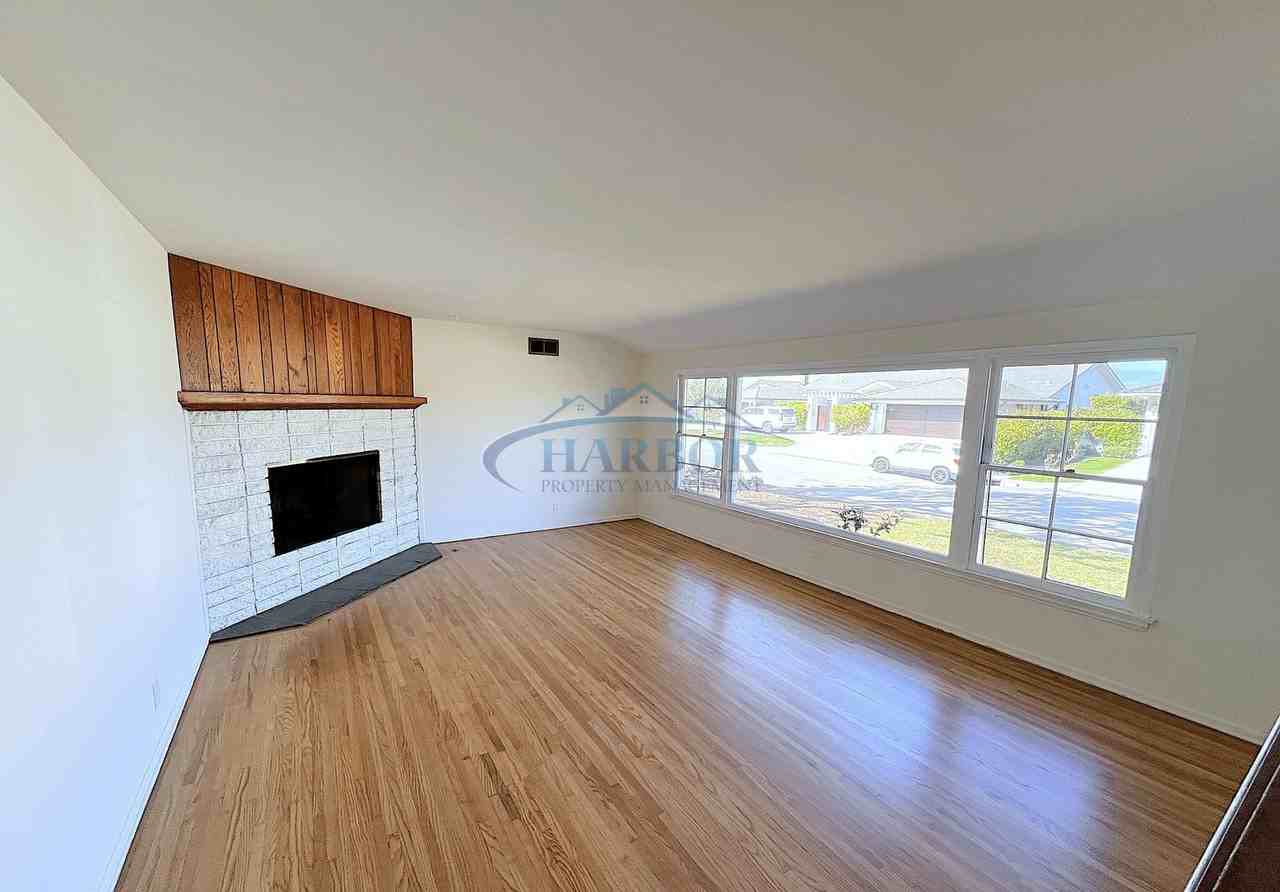 260 Rocky Point Rd - Photo 3 of 21