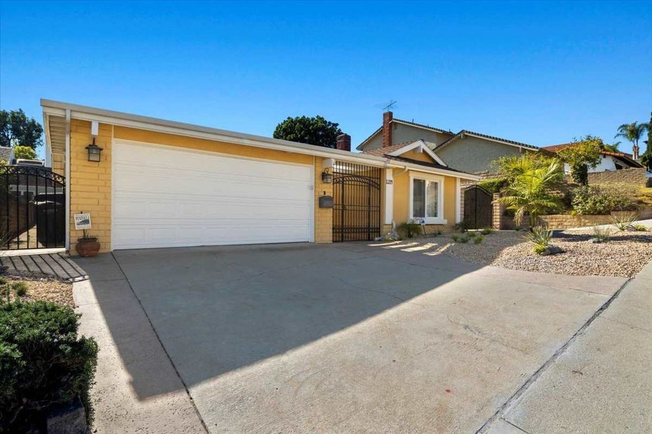 1214 W Bloomwood Rd - Photo 3 of 35