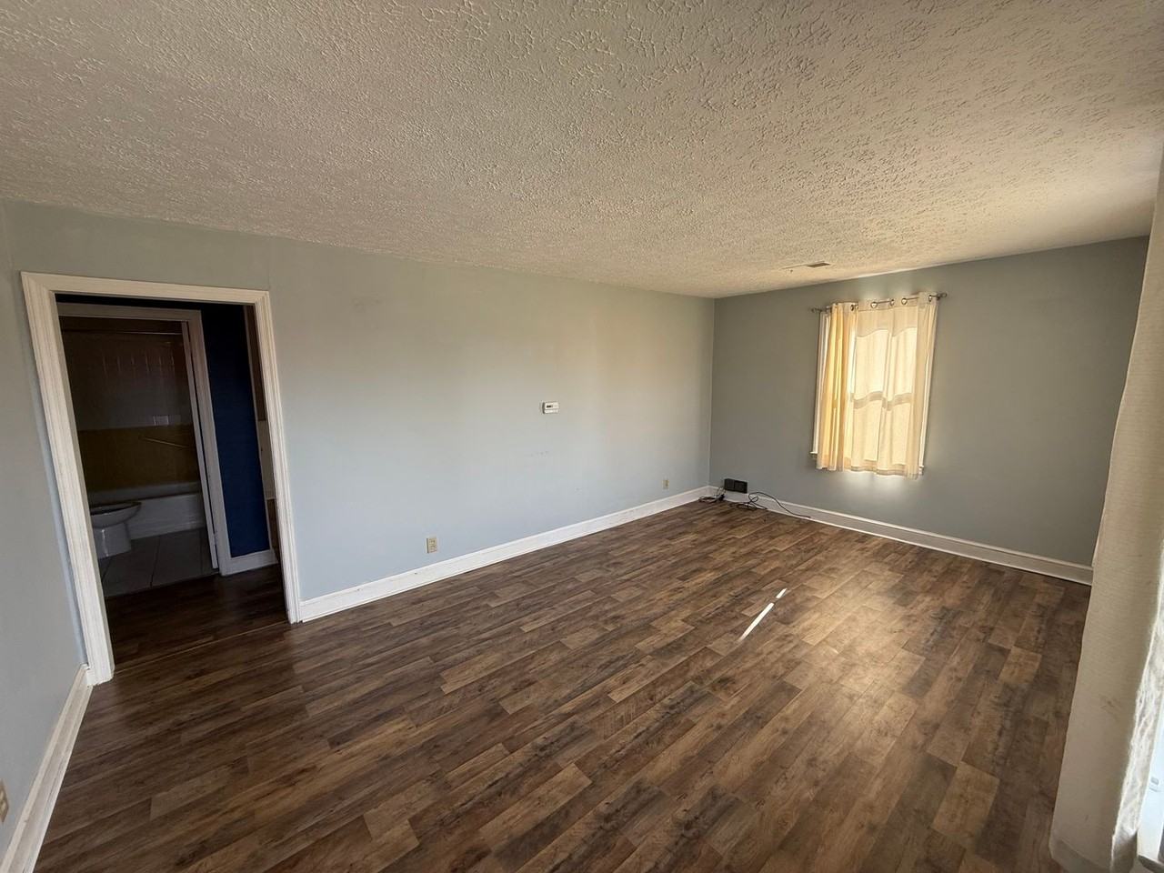 103 Wood St - Photo 3 of 15