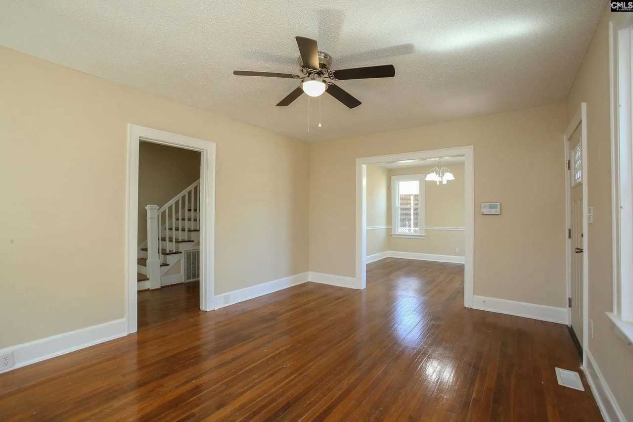 743 Pembroke Ave - Photo 6 of 39