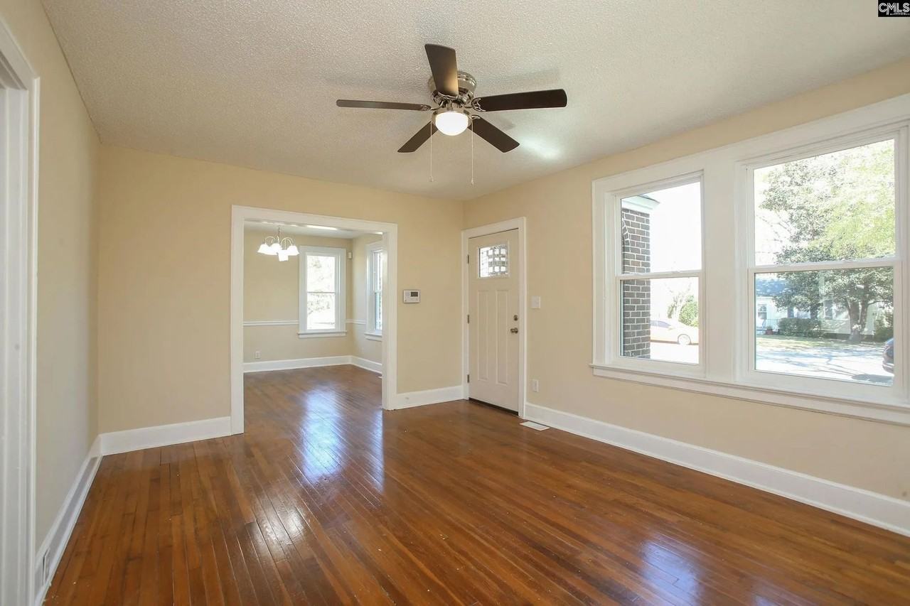 743 Pembroke Ave - Photo 7 of 39