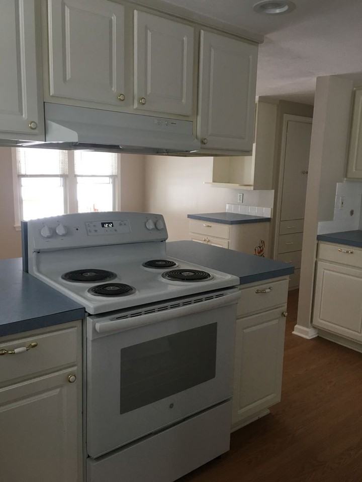 108 Sunnybrook Dr - Photo 2 of 13