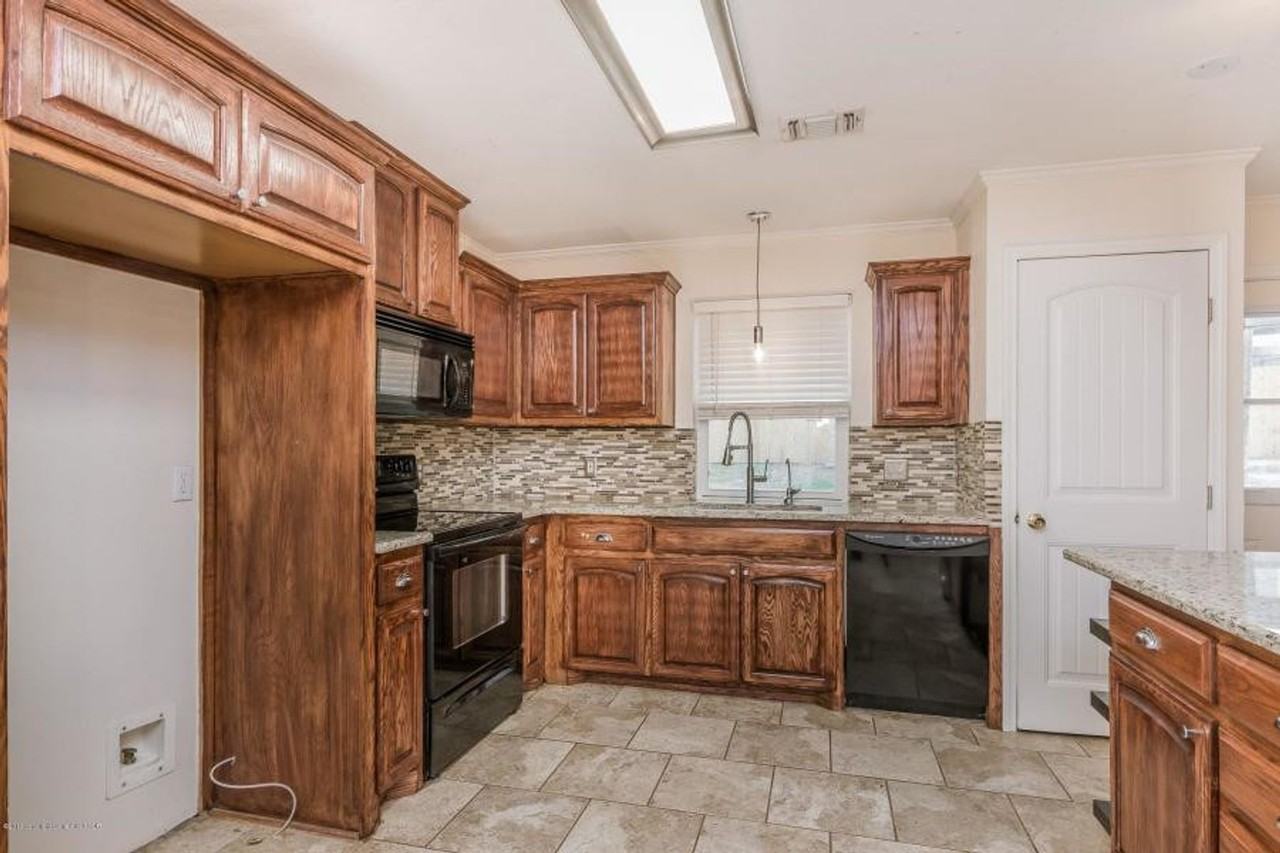 8 Windy Meadow Ln - Photo 3 of 19